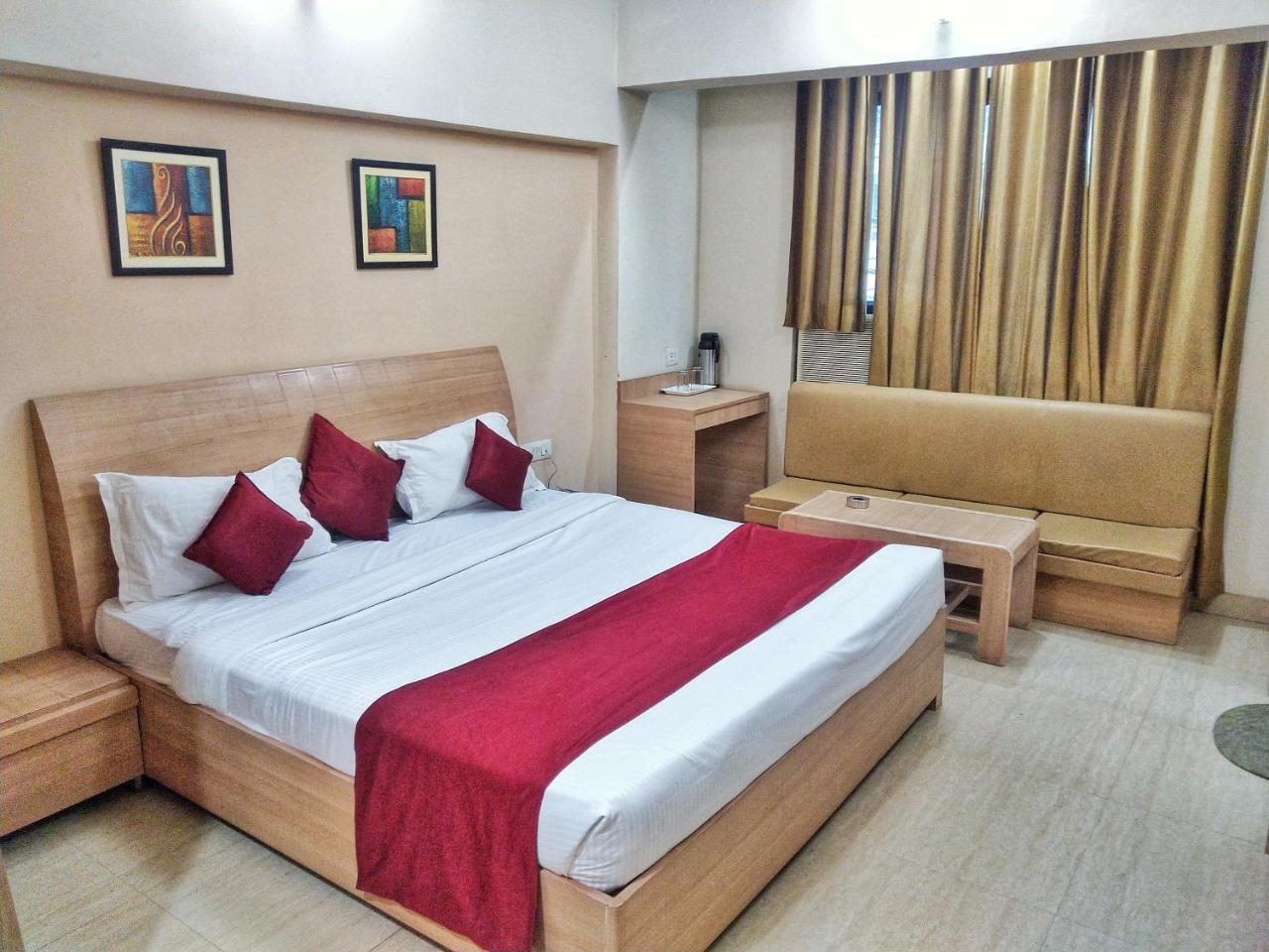 Hotel Kaveri Prayagraj Ngoại thất bức ảnh