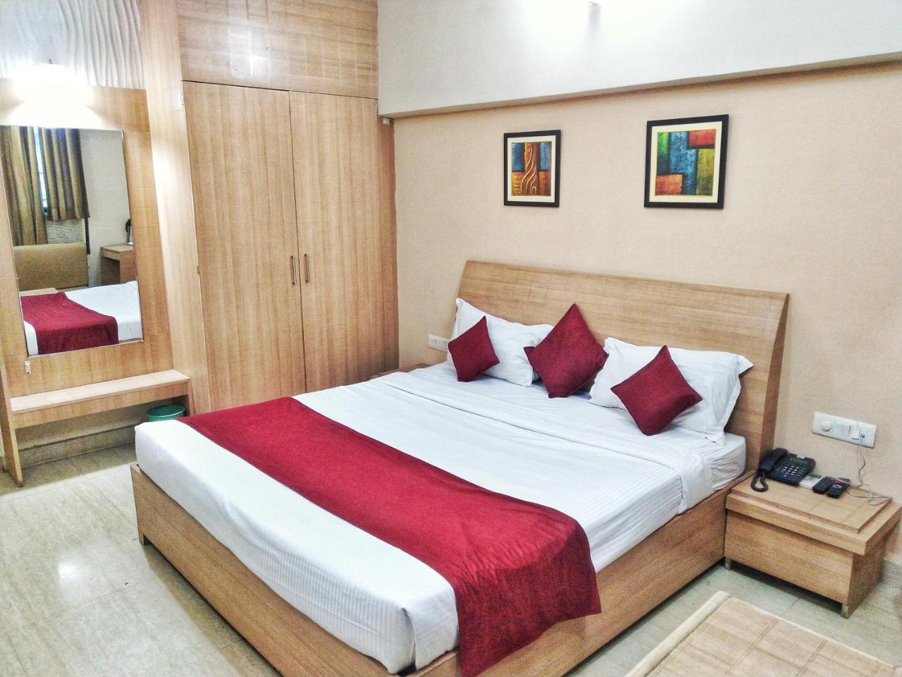 Hotel Kaveri Prayagraj Ngoại thất bức ảnh