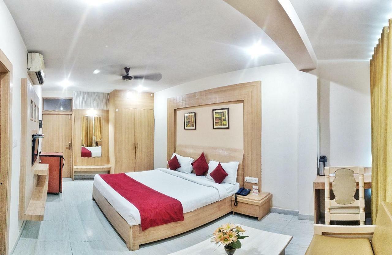 Hotel Kaveri Prayagraj Ngoại thất bức ảnh