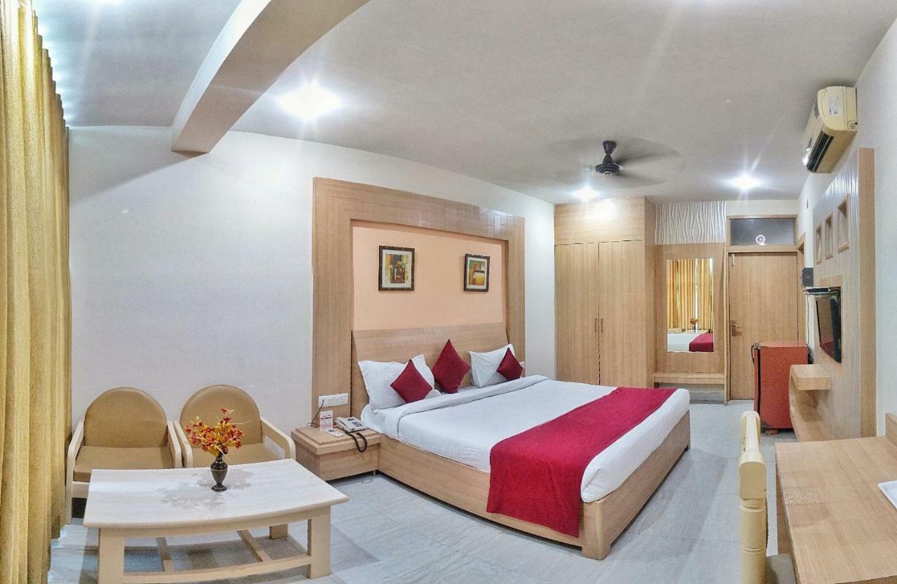 Hotel Kaveri Prayagraj Ngoại thất bức ảnh